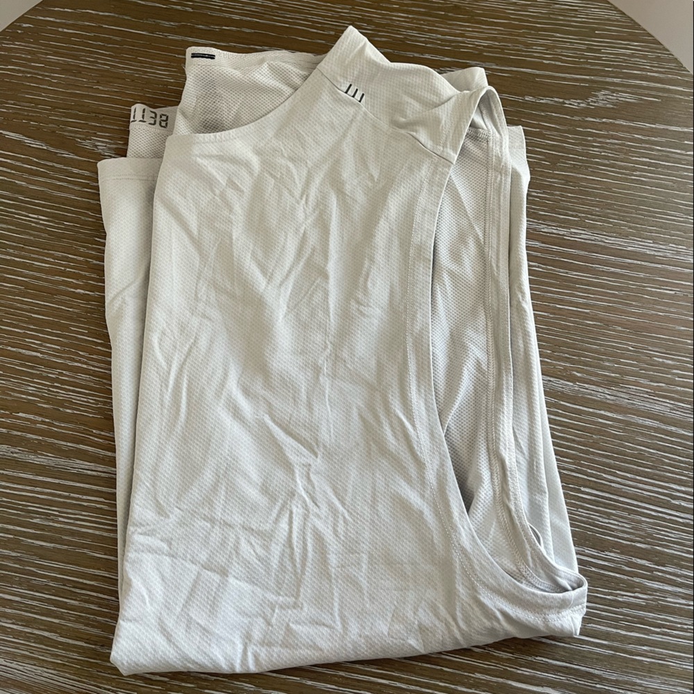 Lululemon Men’s Workout Tank Top - L